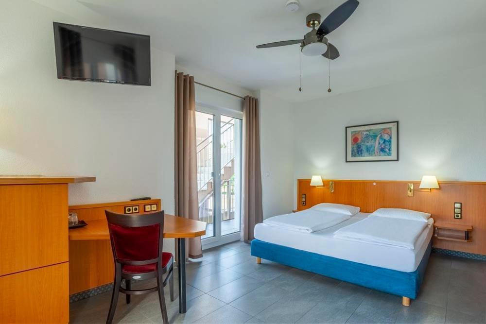 Heilbronner Hotel Am Schoenen Theater Εξωτερικό φωτογραφία
