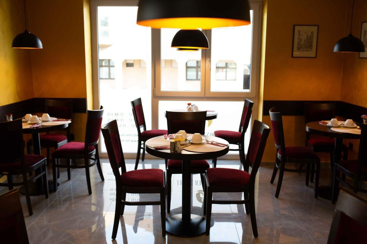 Heilbronner Hotel Am Schoenen Theater Εξωτερικό φωτογραφία